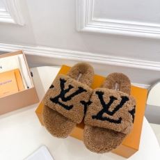 Louis Vuitton Slippers